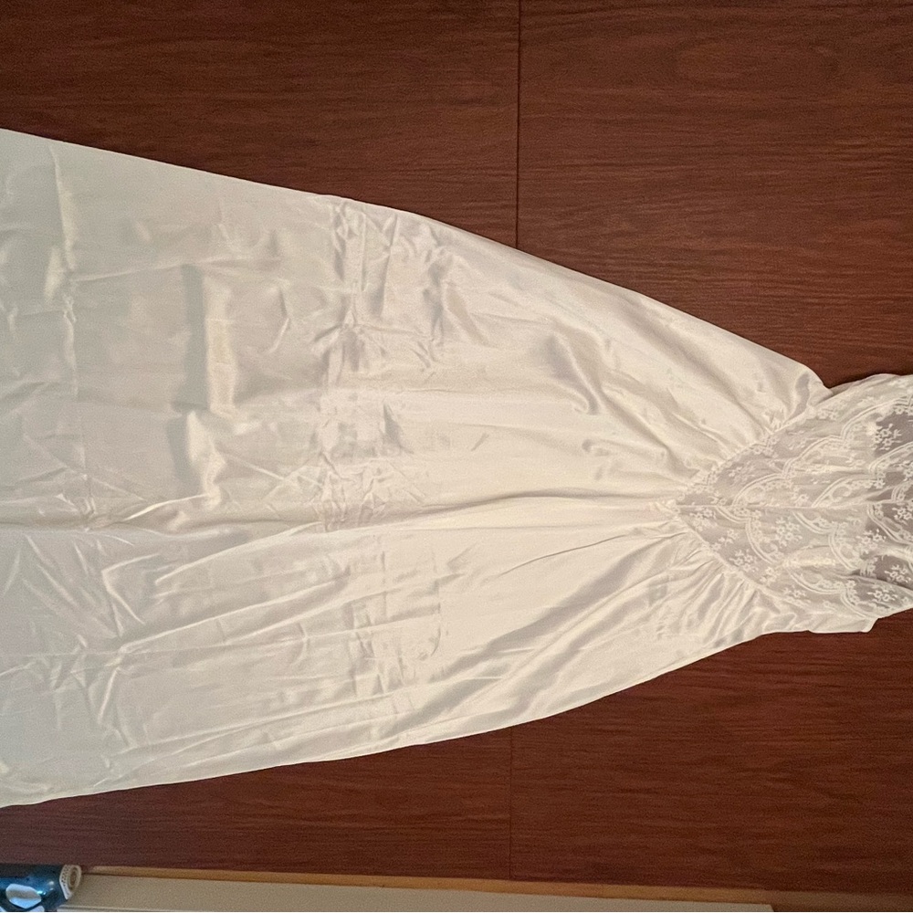 Elegant White Lace Nightgown Set XS Petite. Boutique custom fit. Vintage 1983! - Picture 3 of 7